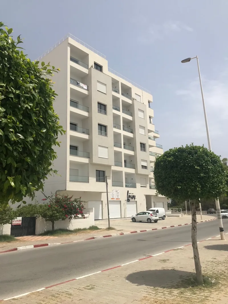La Résidence Le Panorama vue depuis la rue, à Nabeul
